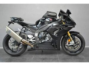 HONDA CBR 1000 RR SP SC82