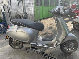 VESPA ELETTRICA 45 KM/H FAHRBAR AB 15 JAHRE