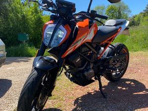 KTM DUKE 125