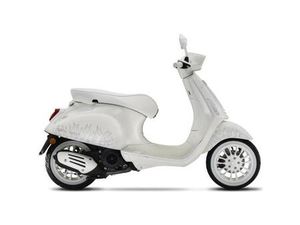 2022 VESPA SPRINT 50 JUSTIN BIEBER