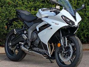 NEW TRIUMPH DAYTONA 660 FOR SALE IN STOKE ON TRENT