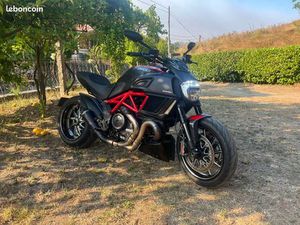 DUCATI DIAVEL RED CARBONE