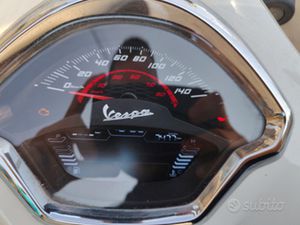 VESPA GTS SUPER 300