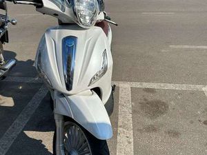 PIAGGIO BEVERLY 300 BIANCO