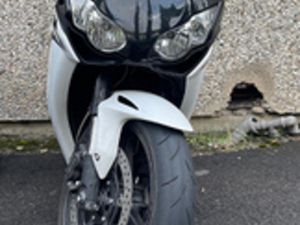 HONDA CBR 1000RR FIREBLADE