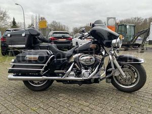 HARLEY-DAVIDSON ELECTRA GLIDE CLASSIC KESSTECH TOP GEPFLEGT