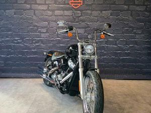 HARLEY-DAVIDSON SOFTAIL STANDARD
