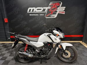 HONDA CB 125 2023