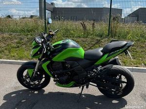 KAWASAKI Z750