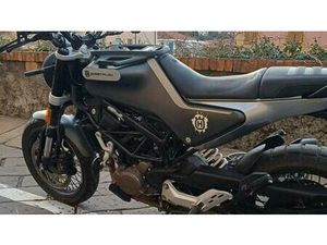 VENDO HUSQVARNA SVARTPILEN 125 (2021 - 23) USATA A IMPERIA (CODICE 9857195) - MOTO.IT