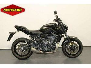 YAMAHA MT-07 ZWART