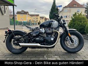 TRIUMPH BONNEVILLE BOBBER