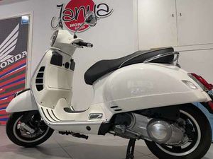 VESPA GTS 300 ABS BIANCO
