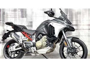 VENDO DUCATI MULTISTRADA V4 (2021 - 24) USATA A CASALGRASSO (CODICE 9856822) - MOTO.IT