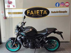 VENDO YAMAHA MT-09 Y-AMT (2024 - 25) USATA A ROMA (CODICE 9857373) - MOTO.IT