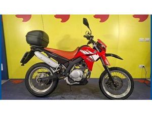 VENDO YAMAHA XT 125 X (2005 - 11) USATA A BUSTO ARSIZIO (CODICE 9857243) - MOTO.IT