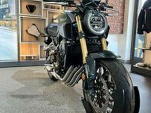 HONDA CB 650 R MY25 NUOVE DA IMMATRICOLARE