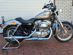 HARLEY-DAVIDSON SPORTSTER 883