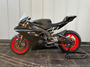 YAMAHA R6 RJ27 RACE RENNSTRECKE