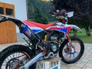 FANTIC 125 COMPETITION