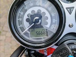 TRIUMPH SPEED TWIN 1200