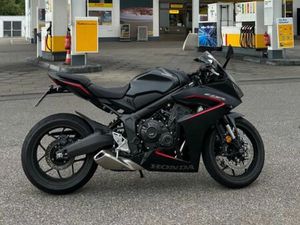 HONDA CBR 650 R