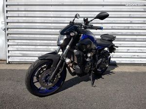 YAMAHA MT 07 DE 2017 AVEC 23 826KMS - PERMIS A2