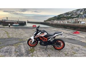 KTM 390 DUKE
