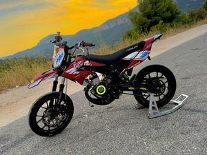 MOTO DERBI 96 CC BIDALOT WR SUPERMOT (50 CC)