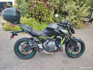 KAWASAKI Z650 - 1ÈRE MAIN - FAIBLE KILOMÉTRAGE