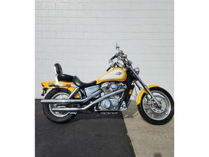 1996 HONDA® VT1100C