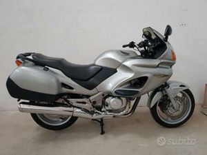 HONDA DEAUVILLE 650 ISCRITTA FMI - 23000 KM
