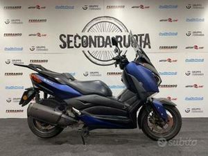 YAMAHA X-MAX 300