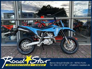 SUZUKI DR-Z4 SM I ROADSTAR MOTORCYCLES