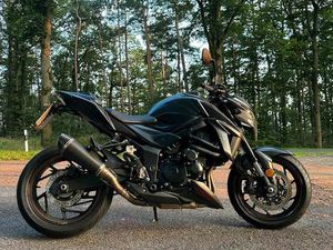 MOTORRAD SUZUKI GSX - S750 - BLACK EDITION