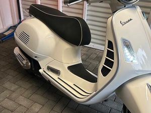 VESPA 125 GTS SUPER TOP