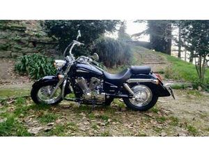 HONDA - SHADOW VT750C