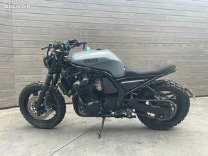 YAMAHA 600 FAZER SCRAMBLER