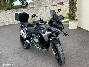 BMW GS1250 TRIPLE BLACK