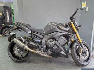 YAMAHA FZ8