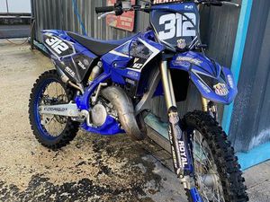125 YZ