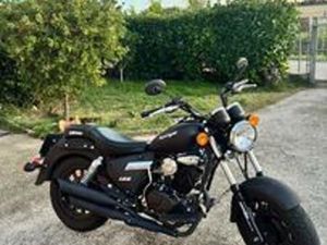 KEEWAY SUPERLIGHT 125