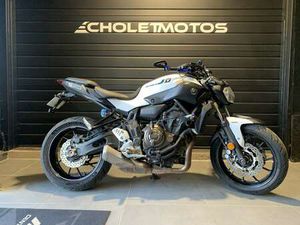 YAMAHA MT-07