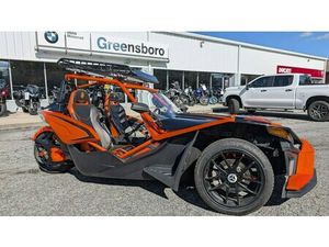 2018 POLARIS® SLINGSHOT® SLR ORANGE MADNESS