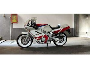 YAMAHA FZR 600 BIANCO