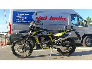 VENDO SWM RS 500 R (2021 - 25) USATA A CONEGLIANO (CODICE 9850096) - MOTO.IT