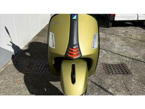 VENDO VESPA GTS 300 SUPER SPORT (2023 - 24) USATA A TRENTO (CODICE 9859262) - MOTO.IT