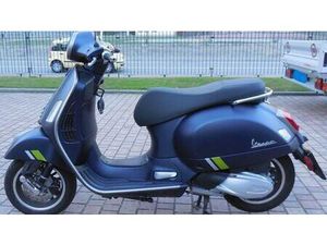 VENDO VESPA GTS 300 SUPER TECH (2023 - 24) USATA A CAREMA (CODICE 9859162) - MOTO.IT