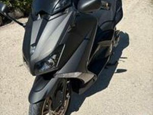YAMAHA TMAX 530 BLACK MAX
