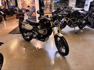 TRIUMPH SCRAMBLER 1200 XC "BLACK DEAL!"